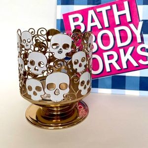 NWT Bath & Body Works Skull 3-wick Candle Holder